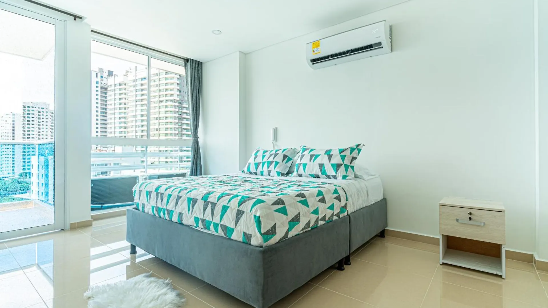 Porto Novo -Spectacular Condo Minutes From The Old City Cartagena